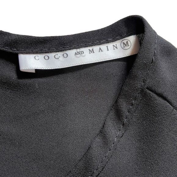 Coco and Main Round Neck Georgette Top Size Medium - Picture 8 of 8